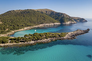 sailboat rental Balearic